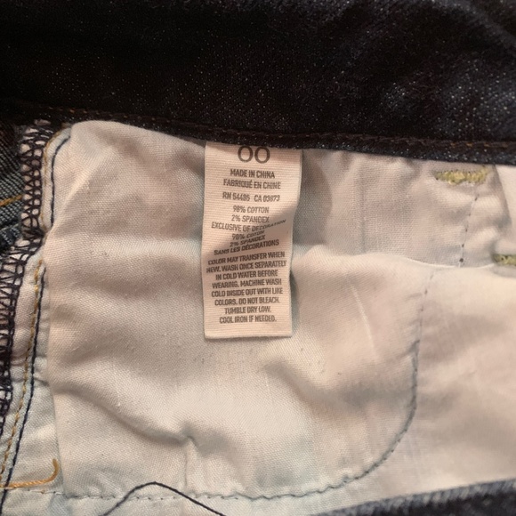 Shorts - Picture 2 of 4